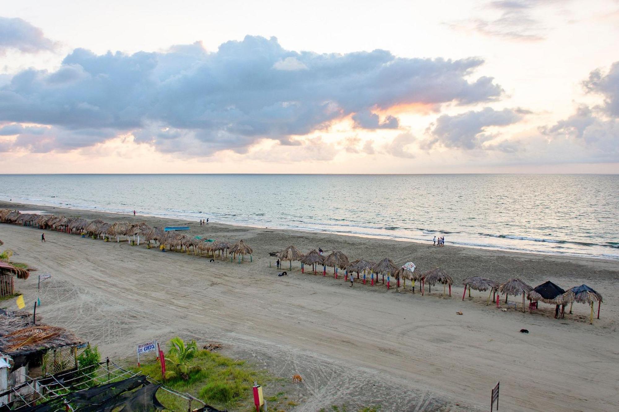 Amazing Beach House 13Br W/Pool & Staff Cartagena Dış mekan fotoğraf